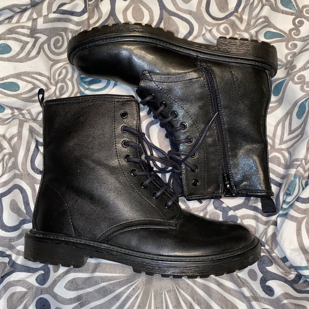 Mudd Combat Boots